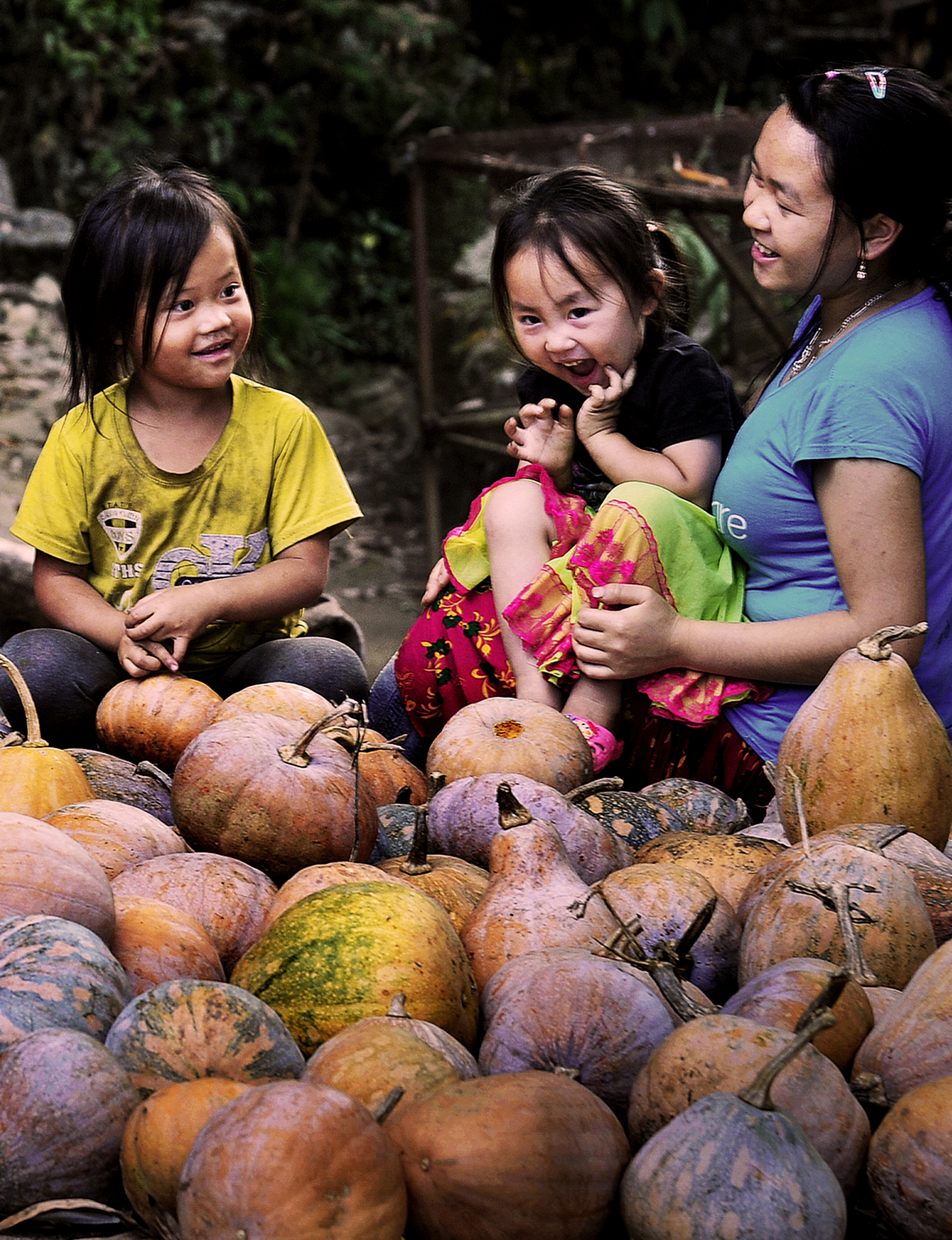 5- Bên mẹ – Huỳnh Mỹ Thuận