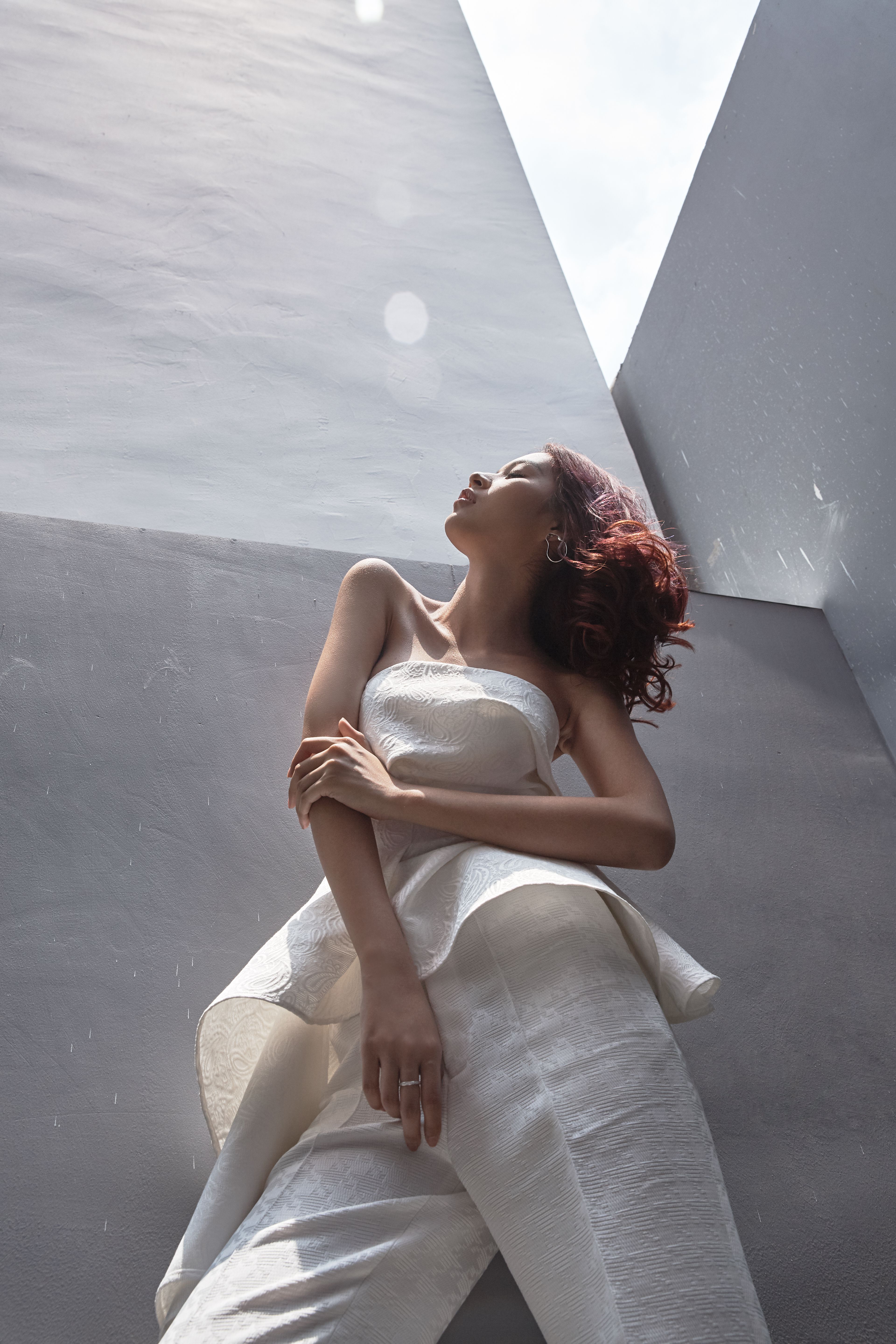 Dazed – Ngẩn Ngơ