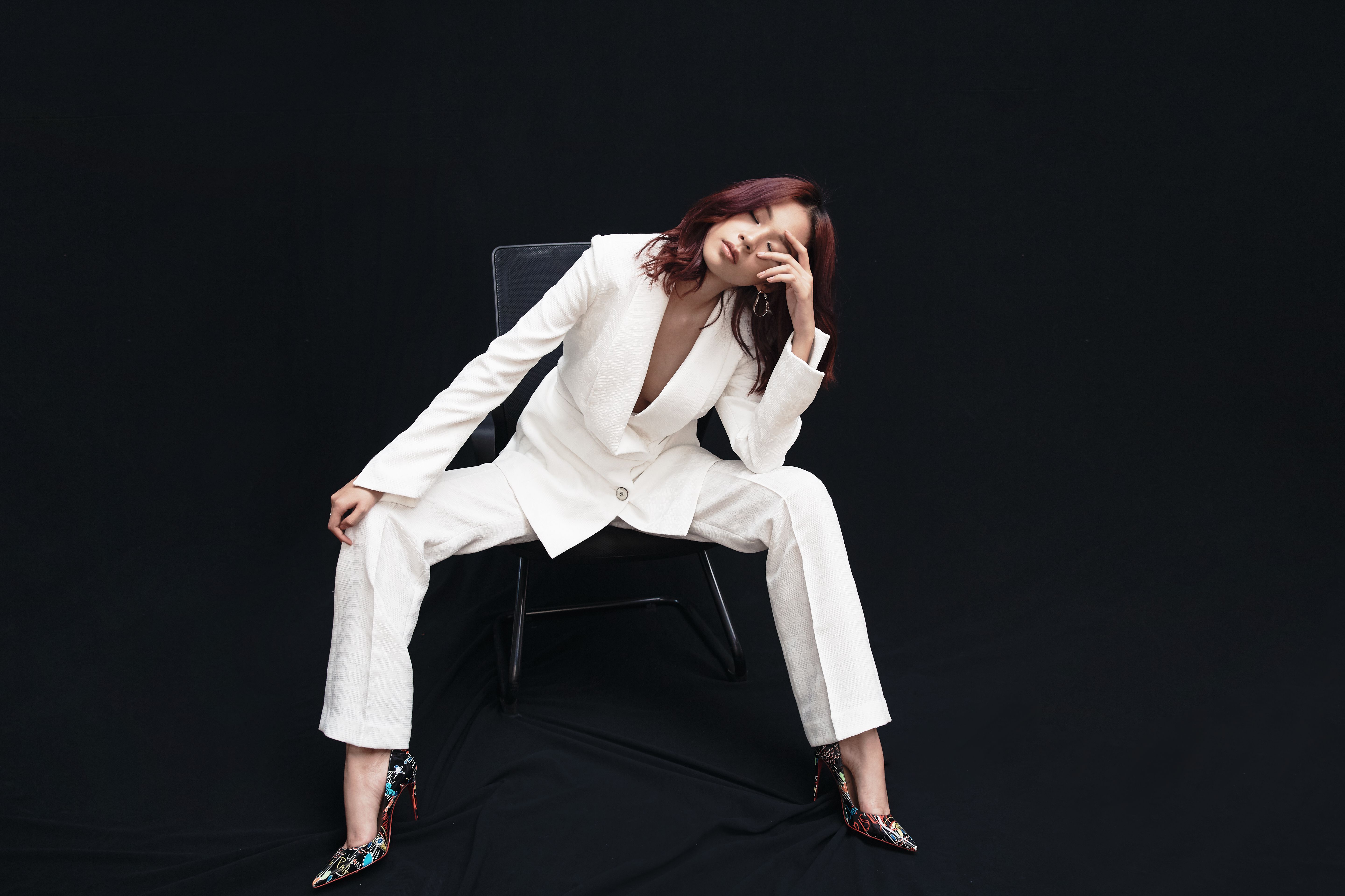 Dazed – Ngẩn Ngơ