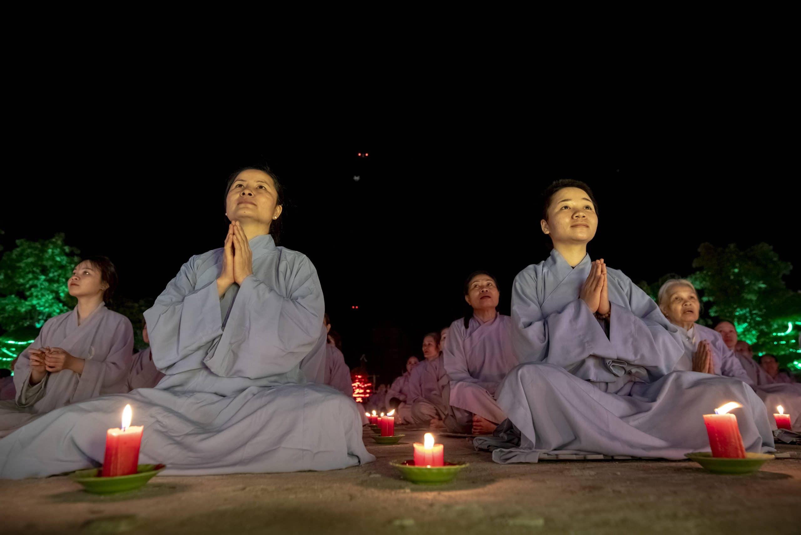 73- Lễ hội hoa đăng vía Quan âm chùa Diên Quang – Vũ Bảo Ngọc