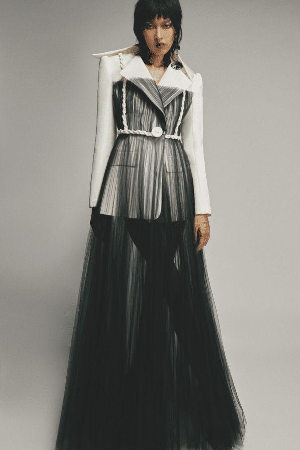 Cô nàng phá cách