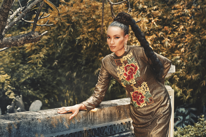 Hành trình phương Đông