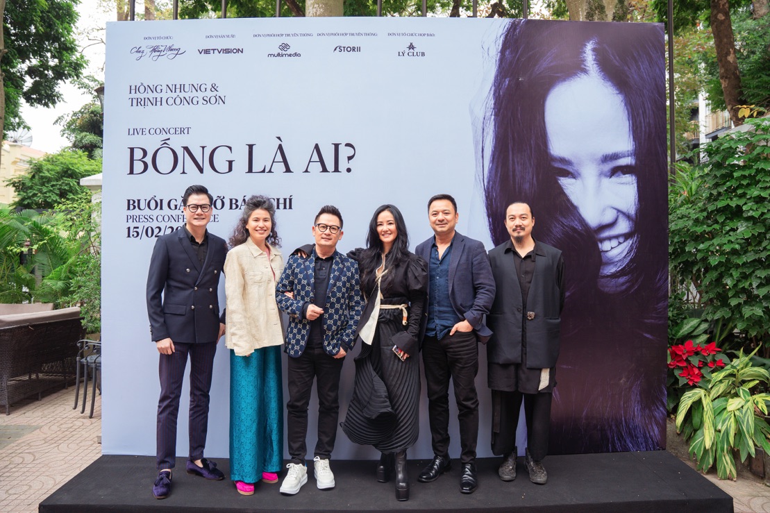7. Diva Hồng Nhung cùng những người bạn tại buổi concert