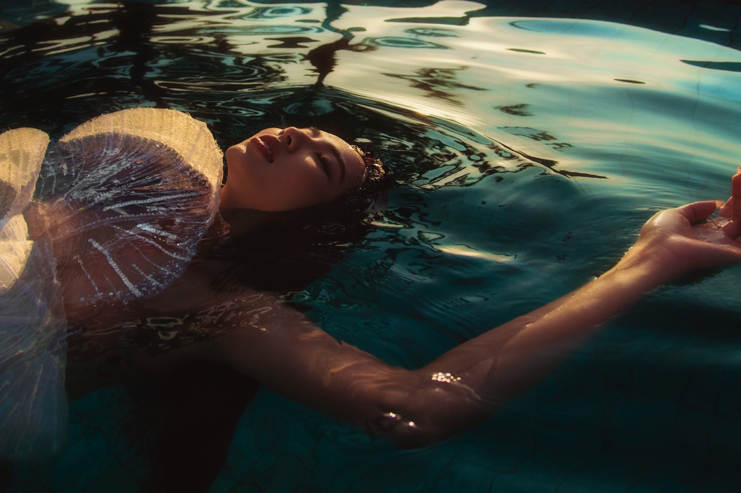 BST Shadow của NTK Lê Thanh Hòa