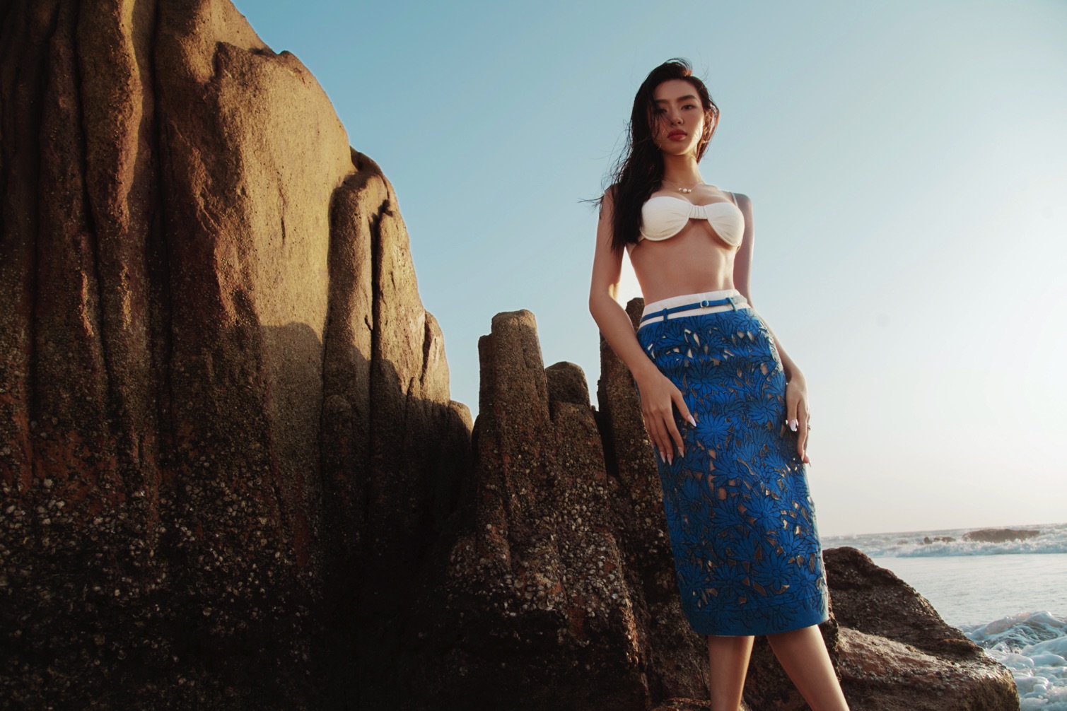 BST Shadow của NTK Lê Thanh Hòa