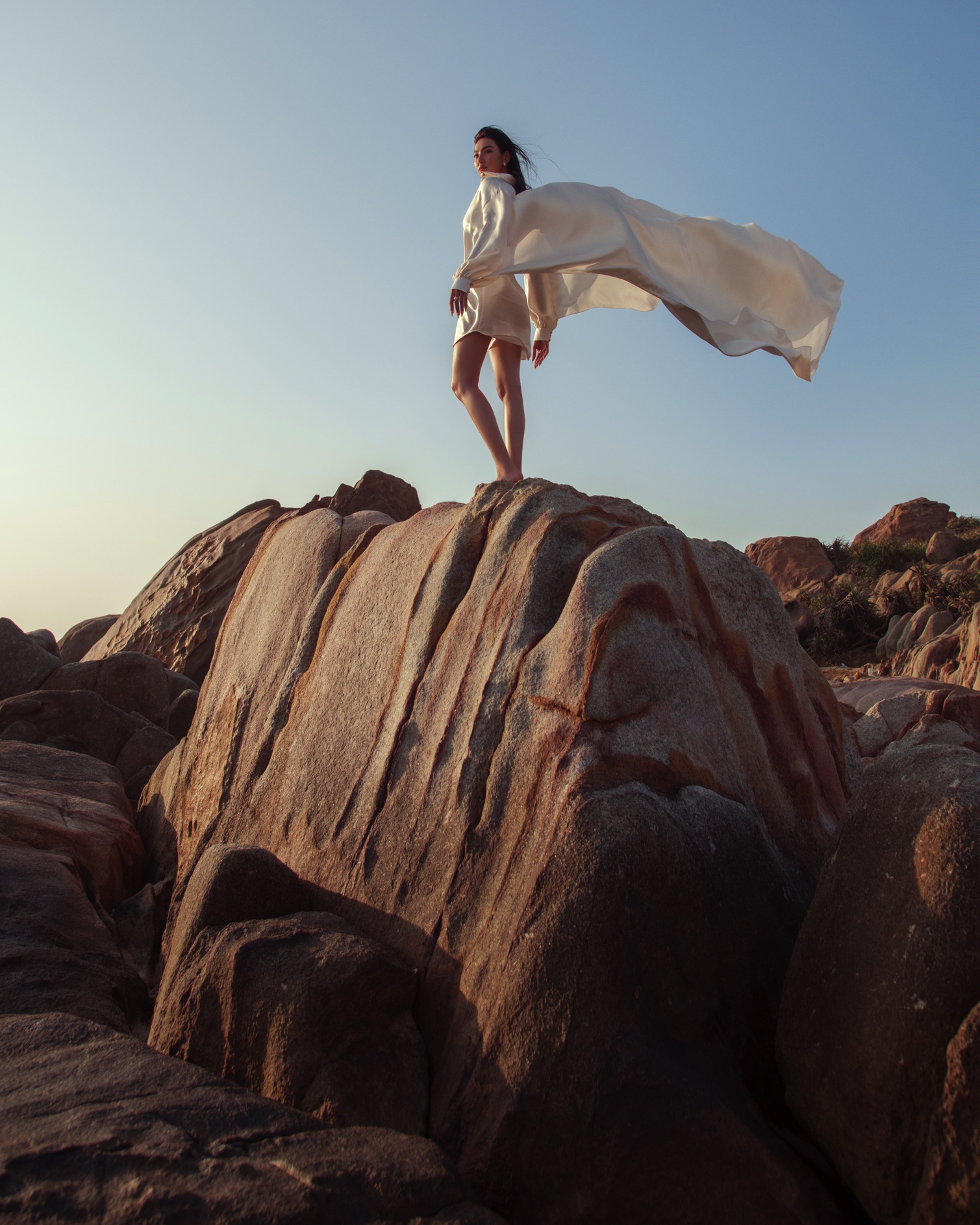 BST Shadow của NTK Lê Thanh Hòa