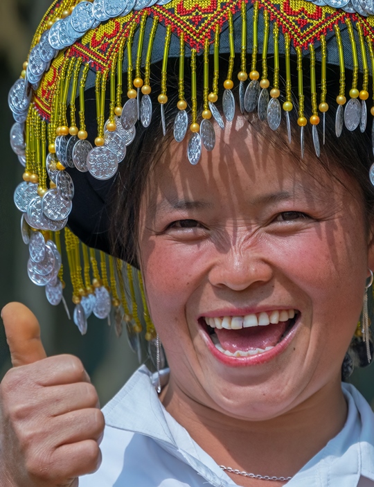 439. Phụ nữ dân tộc Mông ở Mộc Châu – Lê Hoàng Mến