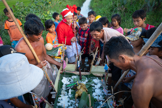 108.Lễ hội cầu mưa của đồng bào Chăm – Nguyễn Văn Anh