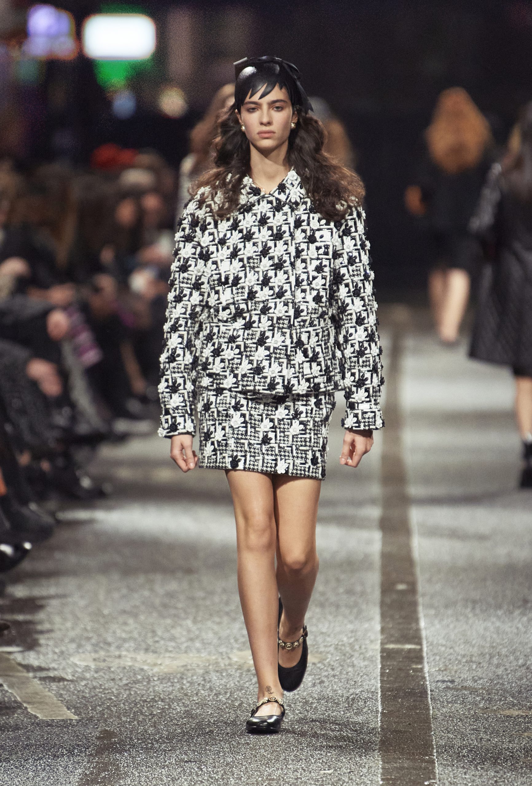 Sang trọng – cá tính trong BST CHANEL Métiers d’art 2023/24