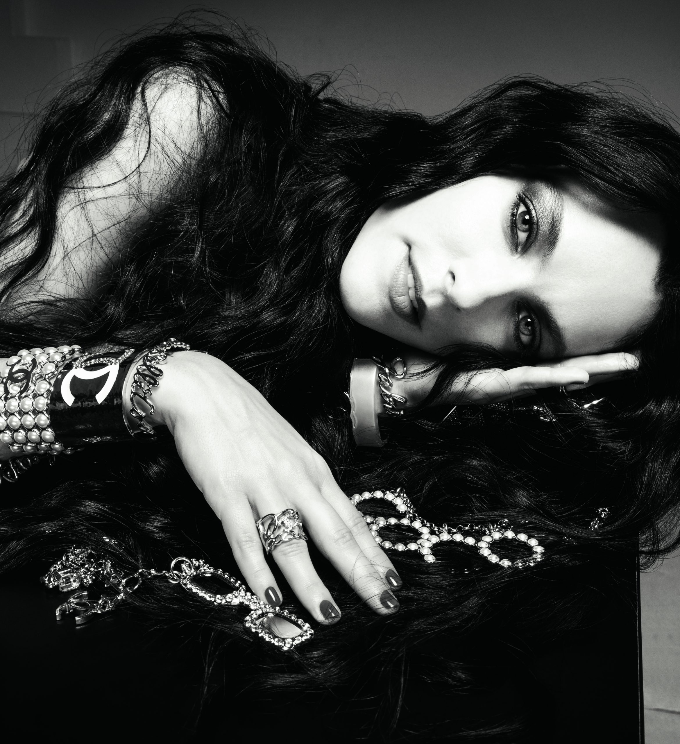 chanel_spring-summer-2024-ready-to-wear-ad-campaign-by-inez-vinoodh-2-HD