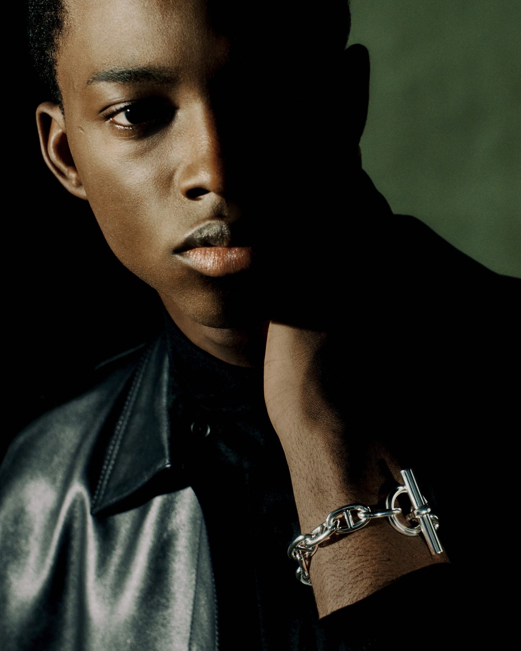 Chaine dancre bracelet in silver ©Jack Davison (1)