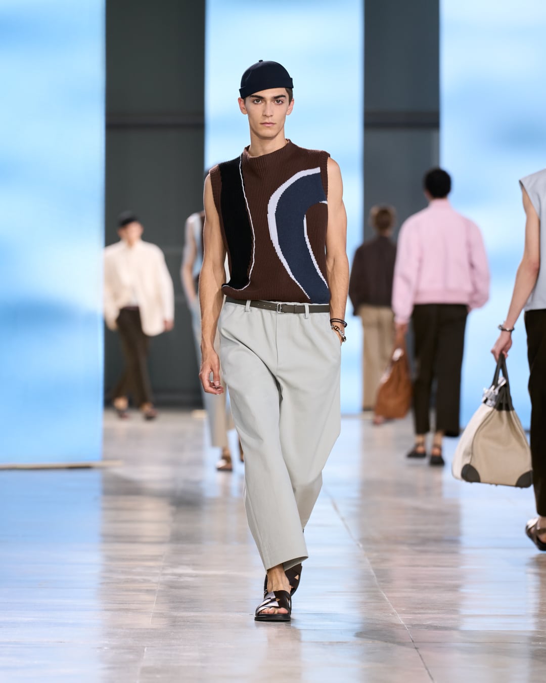 HERMES_MRTW_SHOW_SS25_RUNWAY_FILIPPOFIOR_4X5_21