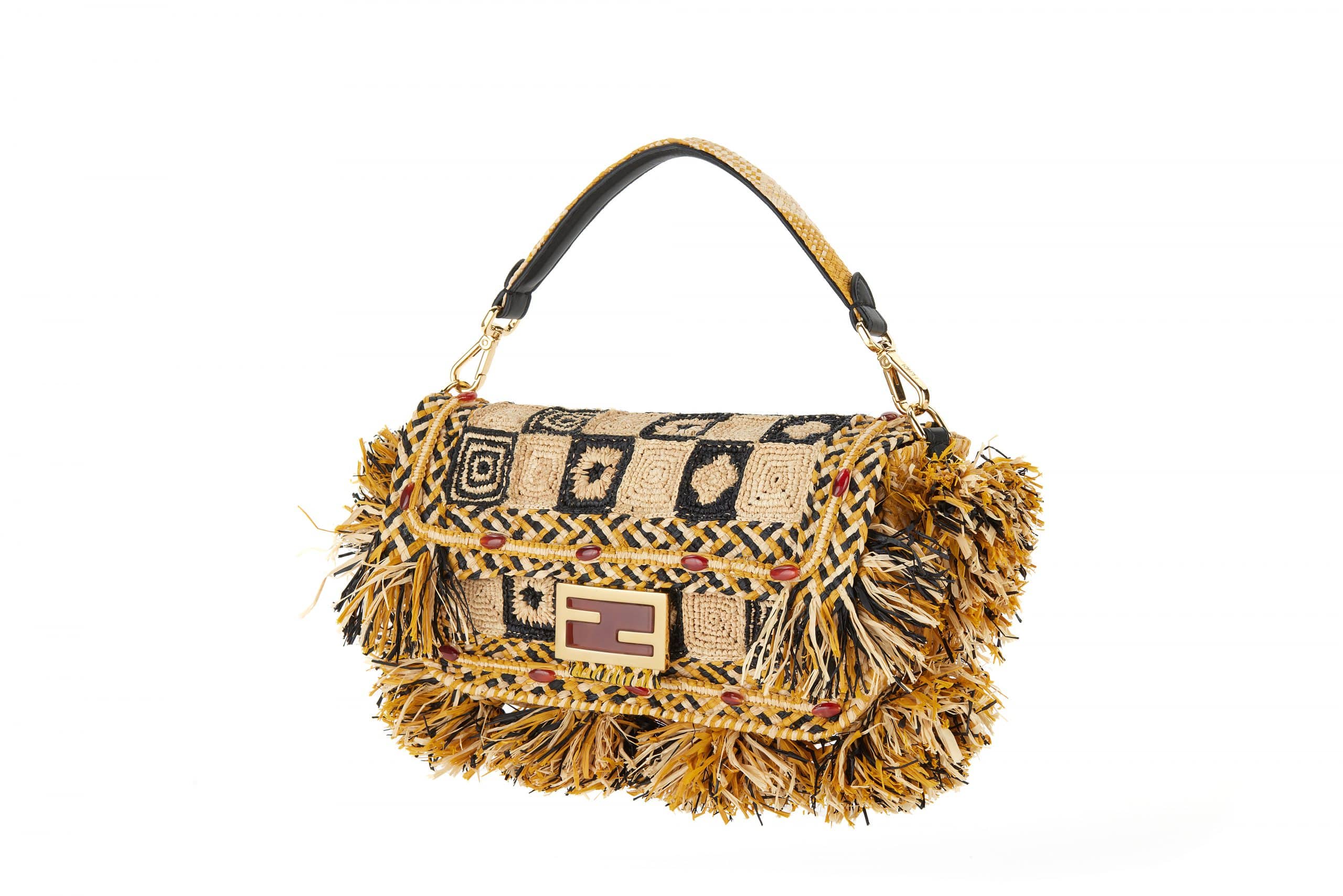 Madagascar, Made For A Woman_FENDI Baguette hand in hand_05