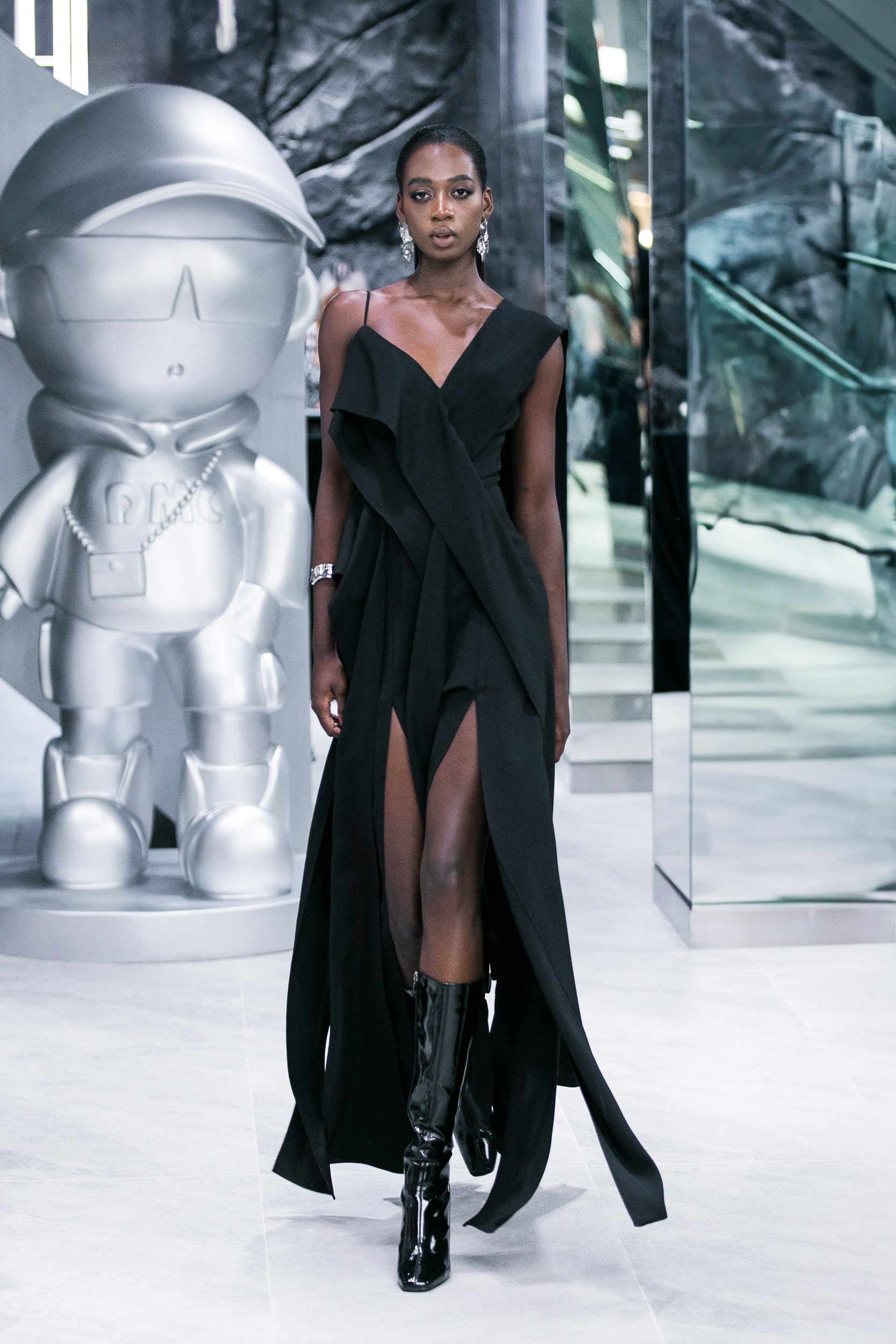 DMC trở lại với loạt thiết kế “New Gen”