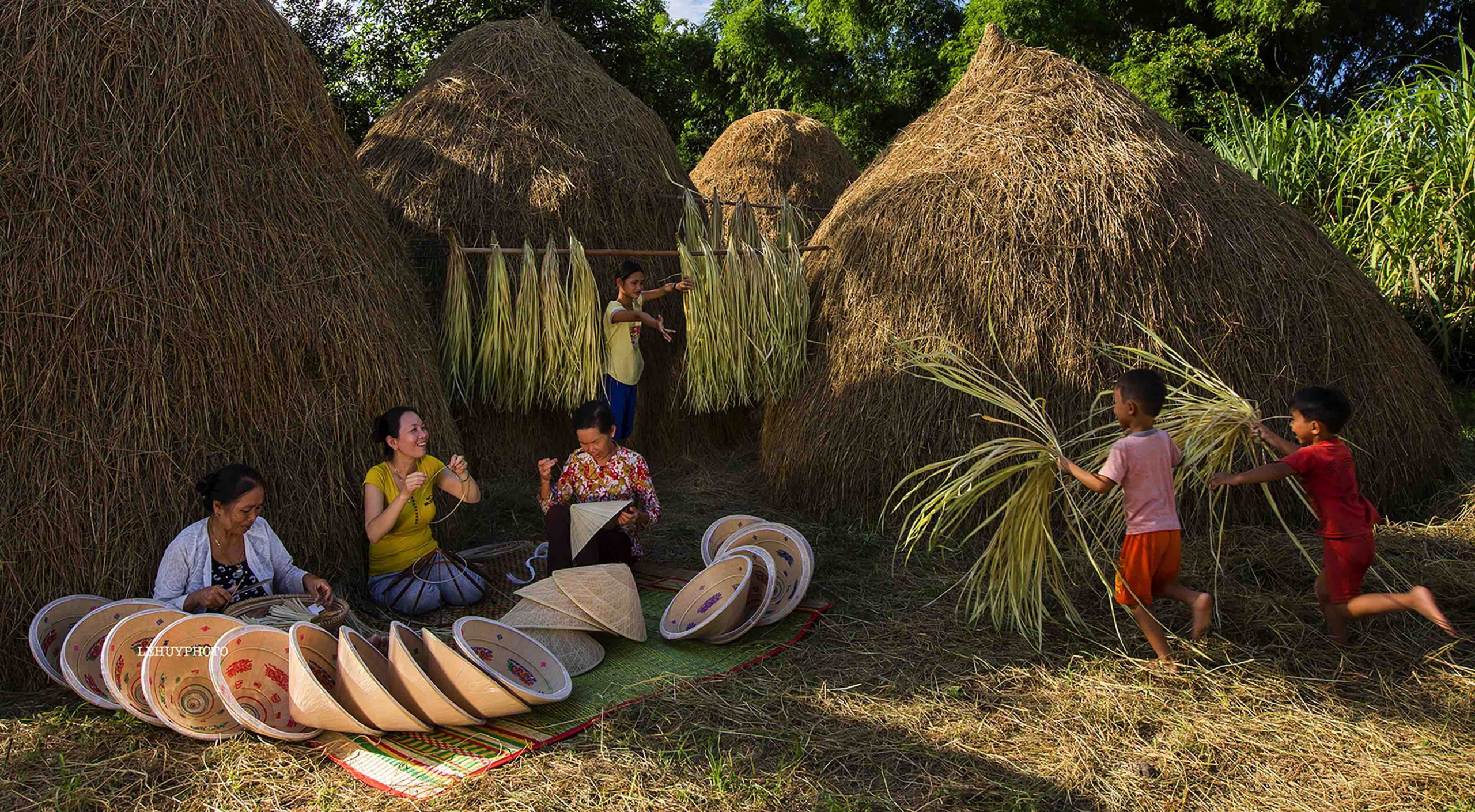 Hạnh phúc ngày mùa