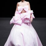 Những thiết kế táo bạo của Đỗ Mạnh Cường trên sàn diễn tại Thượng Hải