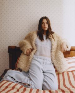 MAJE Xuân Hè 2025: Vẻ đẹp thanh lịch của quý cô ngoại ô