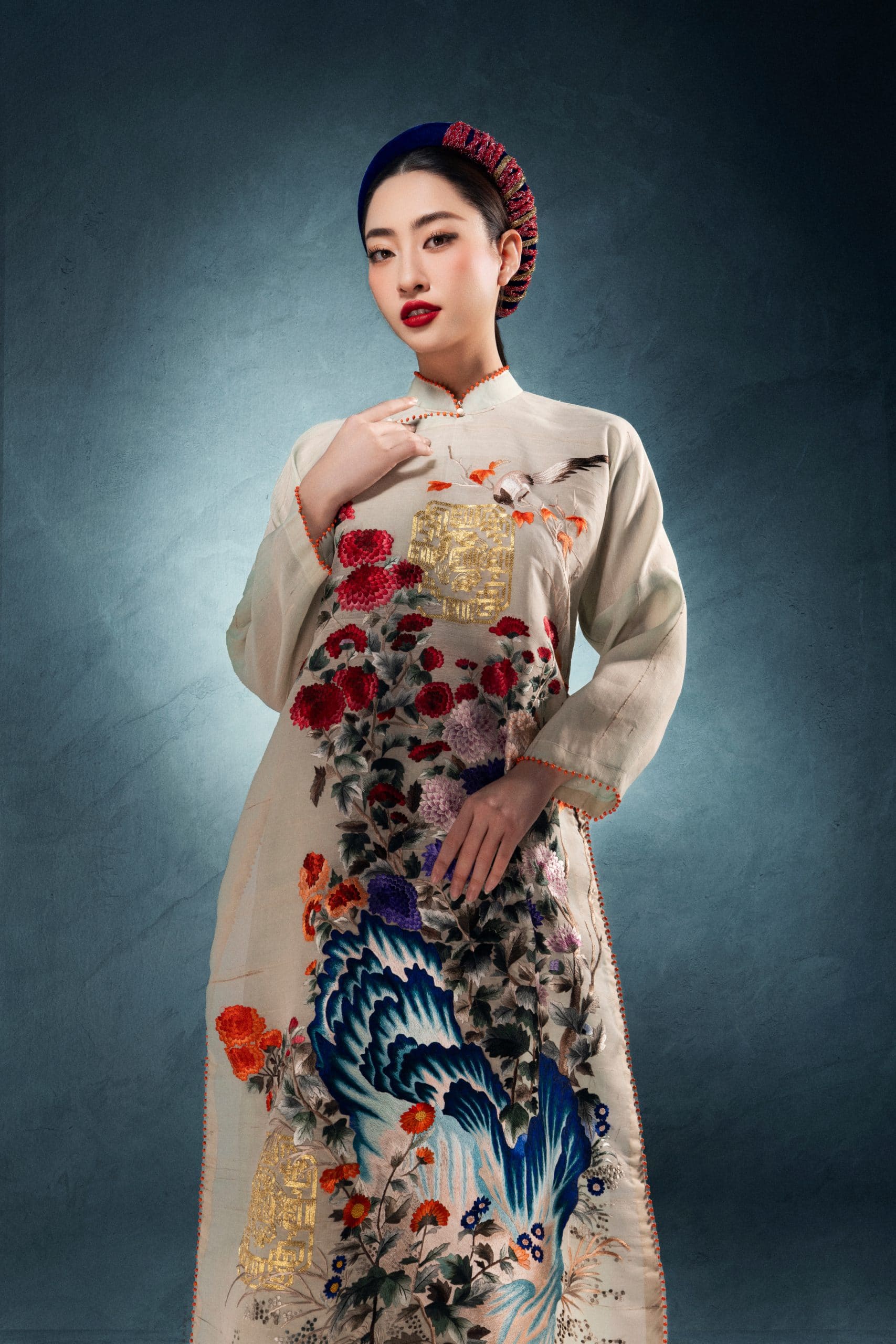 “Ngọc Phương Đông” của Vũ Việt Hà