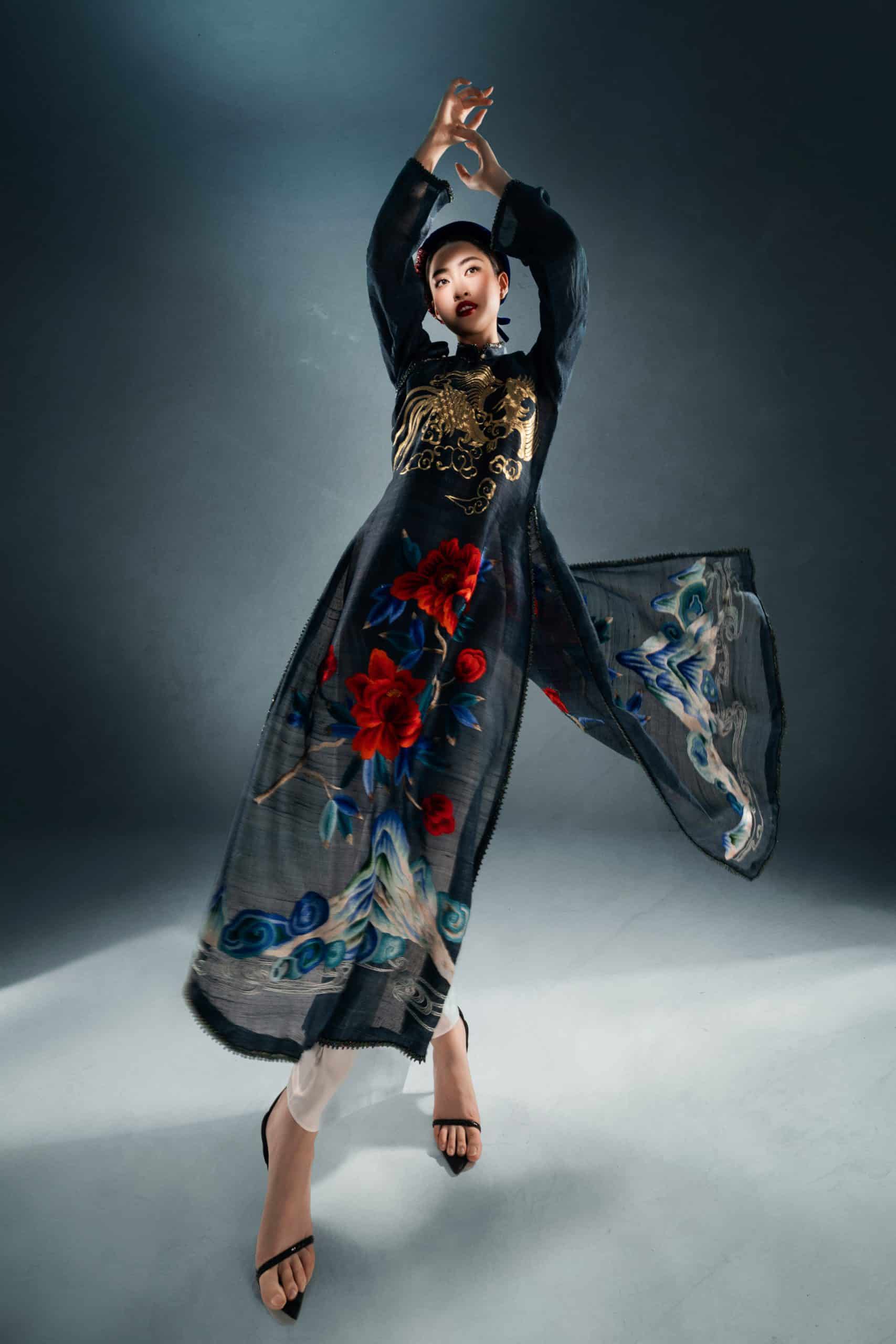 “Ngọc Phương Đông” của Vũ Việt Hà