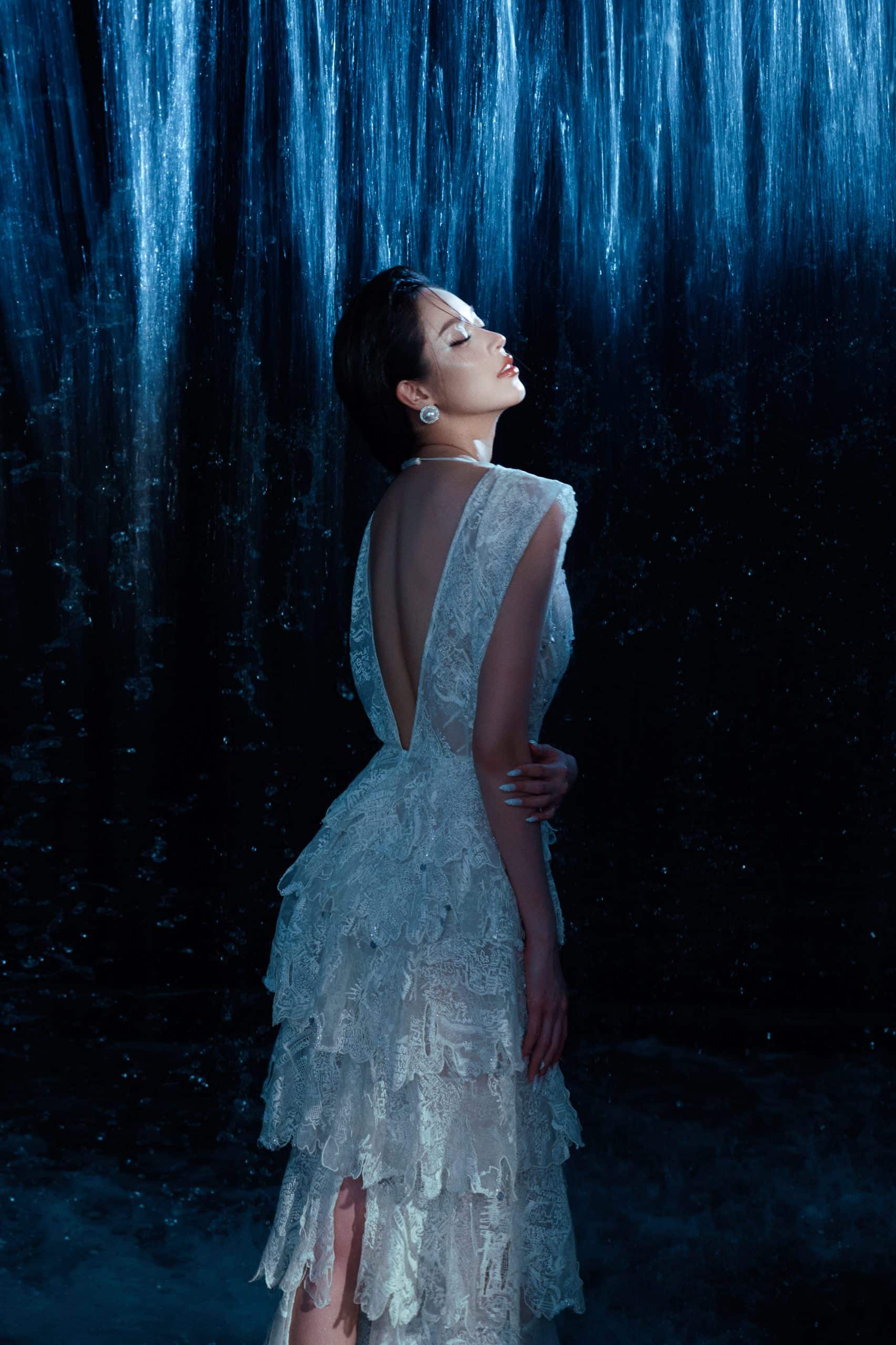 ”The Light of Water” của Lê Thanh Hòa