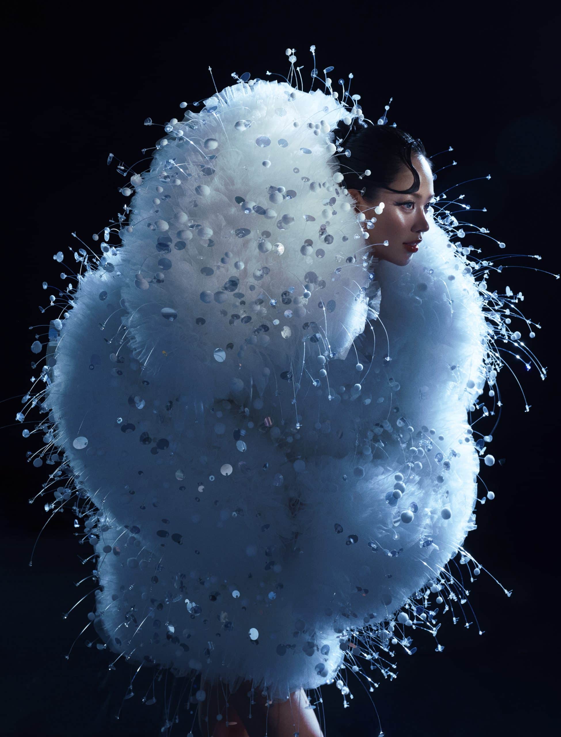 ”The Light of Water” của Lê Thanh Hòa