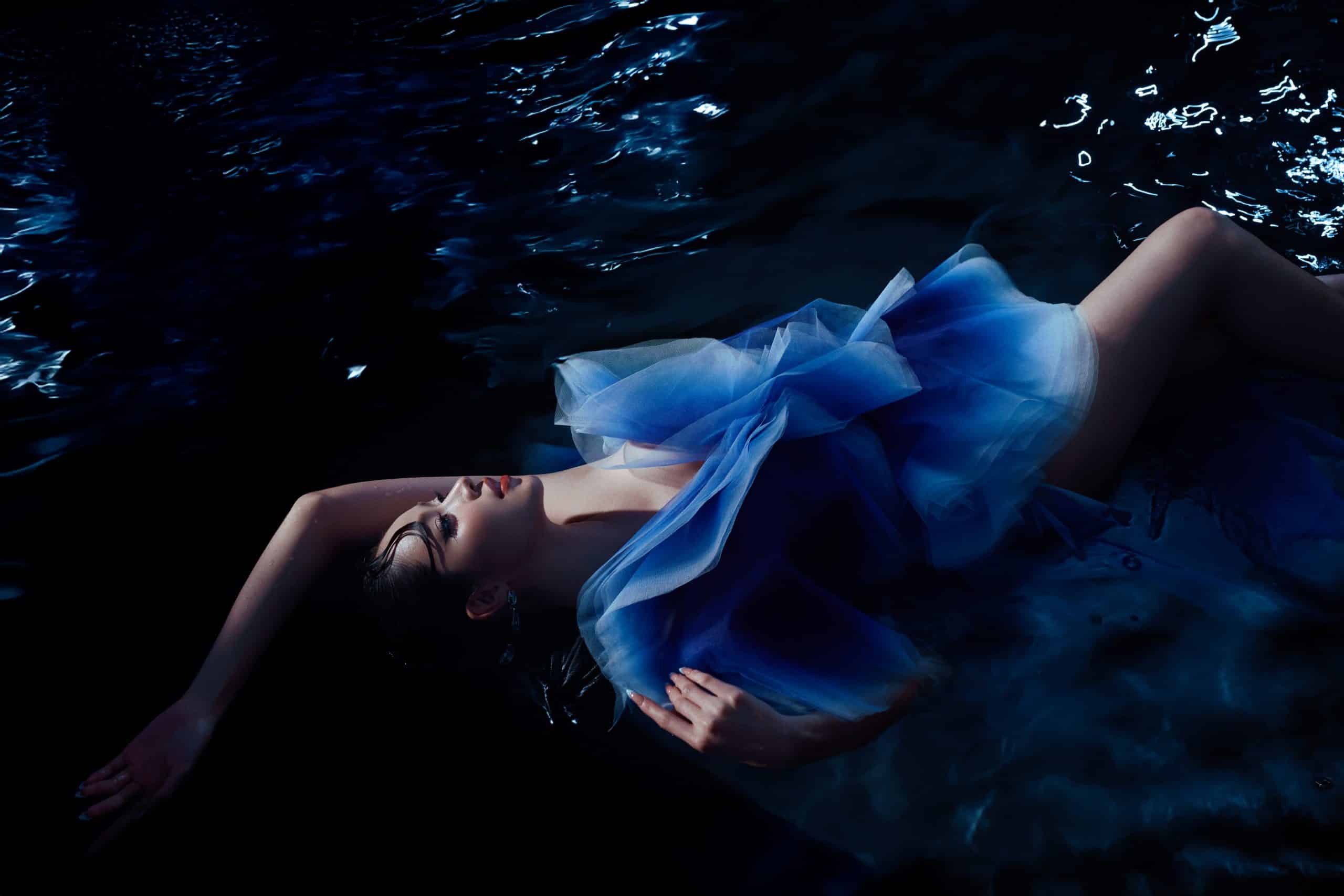 ”The Light of Water” của Lê Thanh Hòa