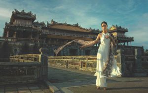 Soi mây tạc lụa