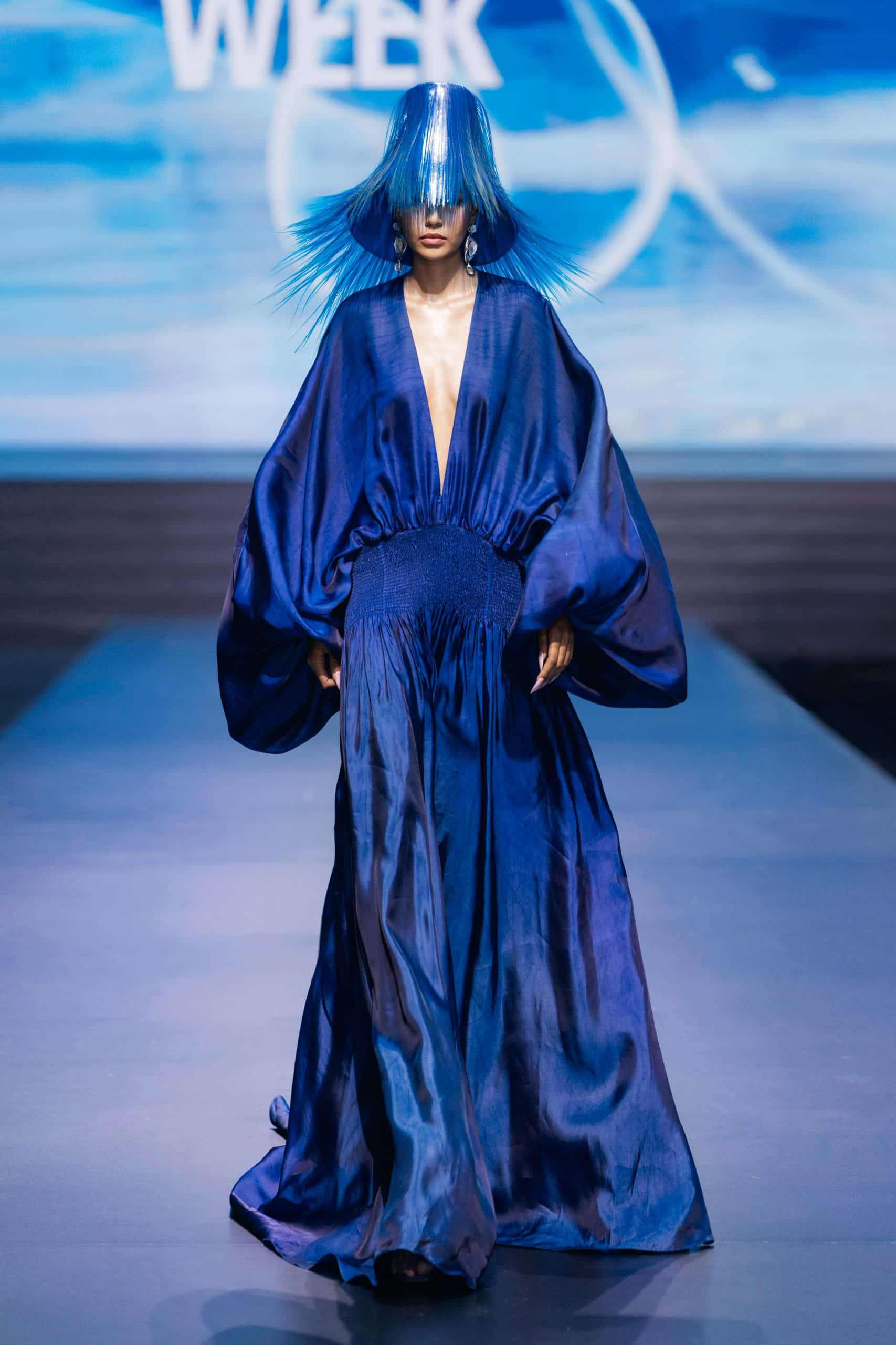 BST “The Light Of Water” tại Aquafina Vietnam International Fashion Week