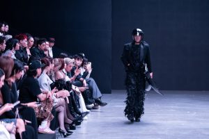 BST “DUC STUDIO – Hiệp Sĩ Đường Phố” – Những bộ giáp thời trang trên đường phố