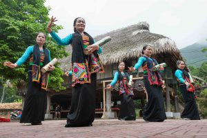 The art of Xoe dance