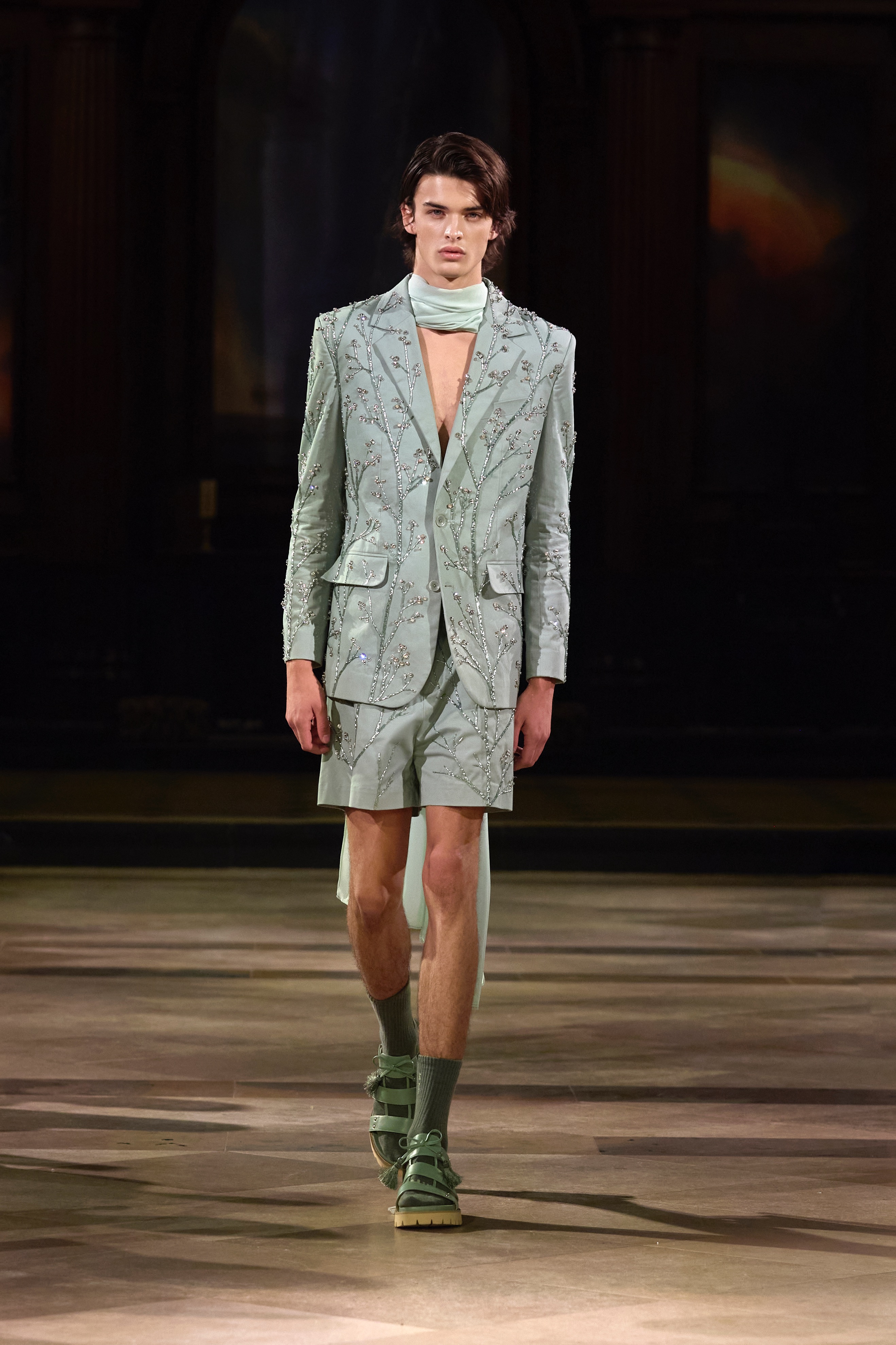 Bộ sưu tập “Xuân, Hạ, Thu, Đông,… và Xuân”của TRAN HUNG