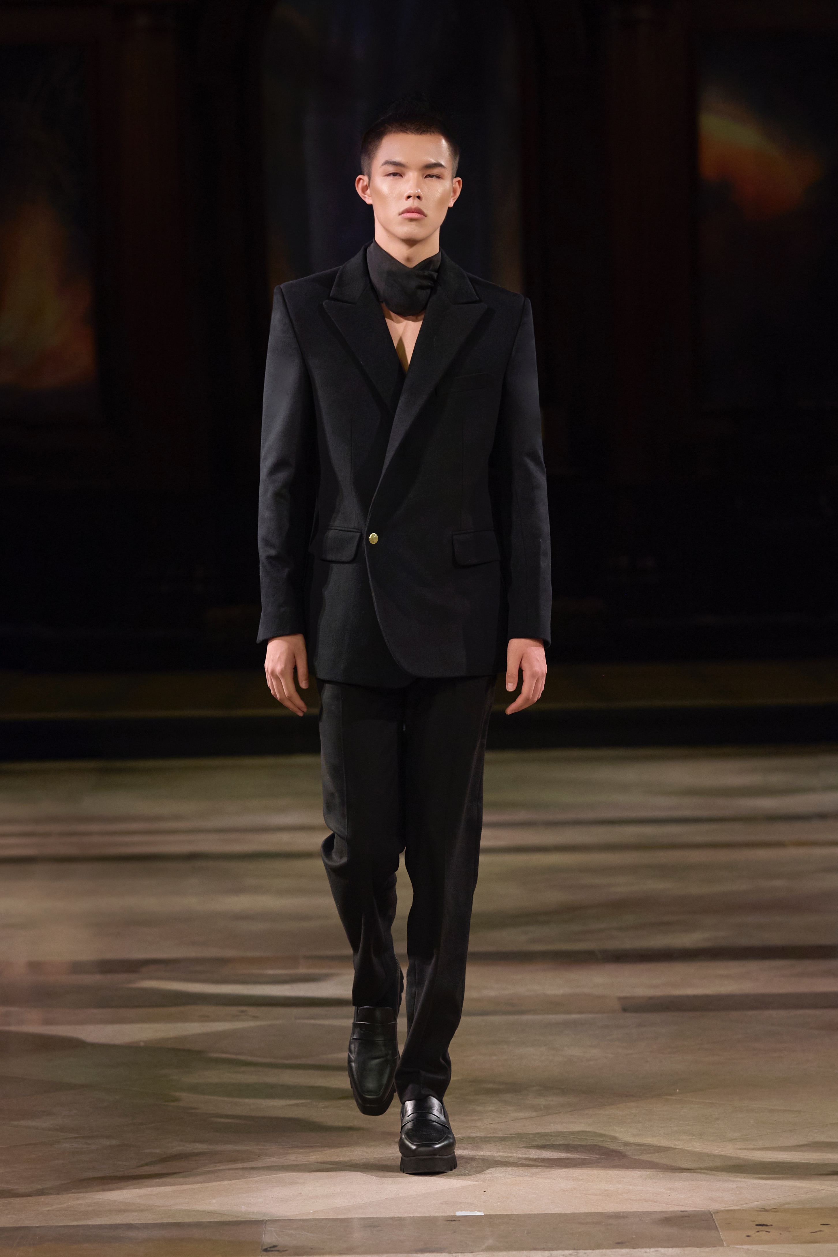 Bộ sưu tập “Xuân, Hạ, Thu, Đông,… và Xuân”của TRAN HUNG