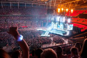 Từ sân khấu đến những chuyến đi: Làn sóng du lịch âm nhạc đang lan tỏa trong  cộng đồng người hâm mộ Việt Nam