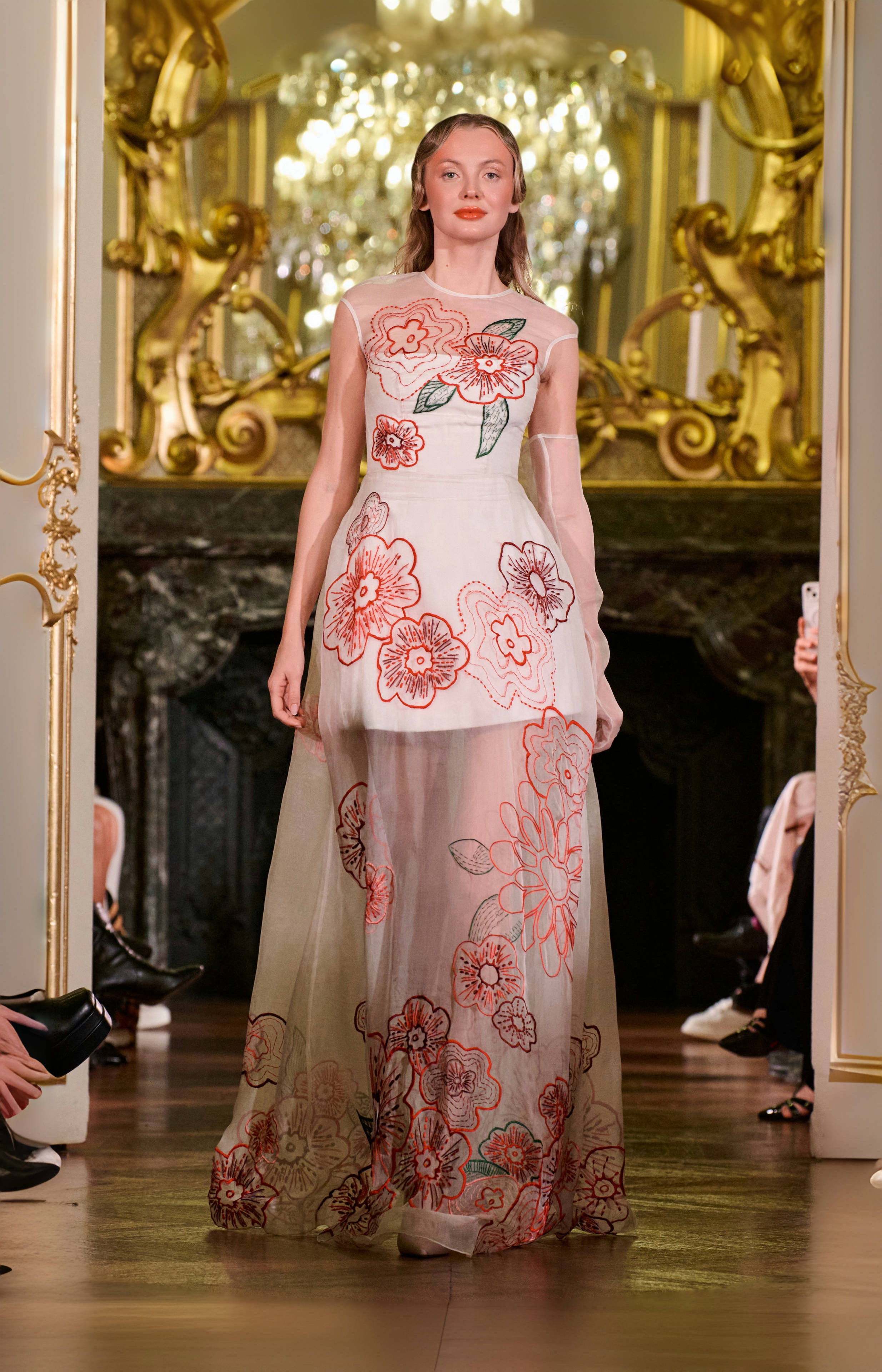 Bộ sưu tập “Stairway to Heaven – Nấc thang lên Thiên đường” của Hà Linh Thư