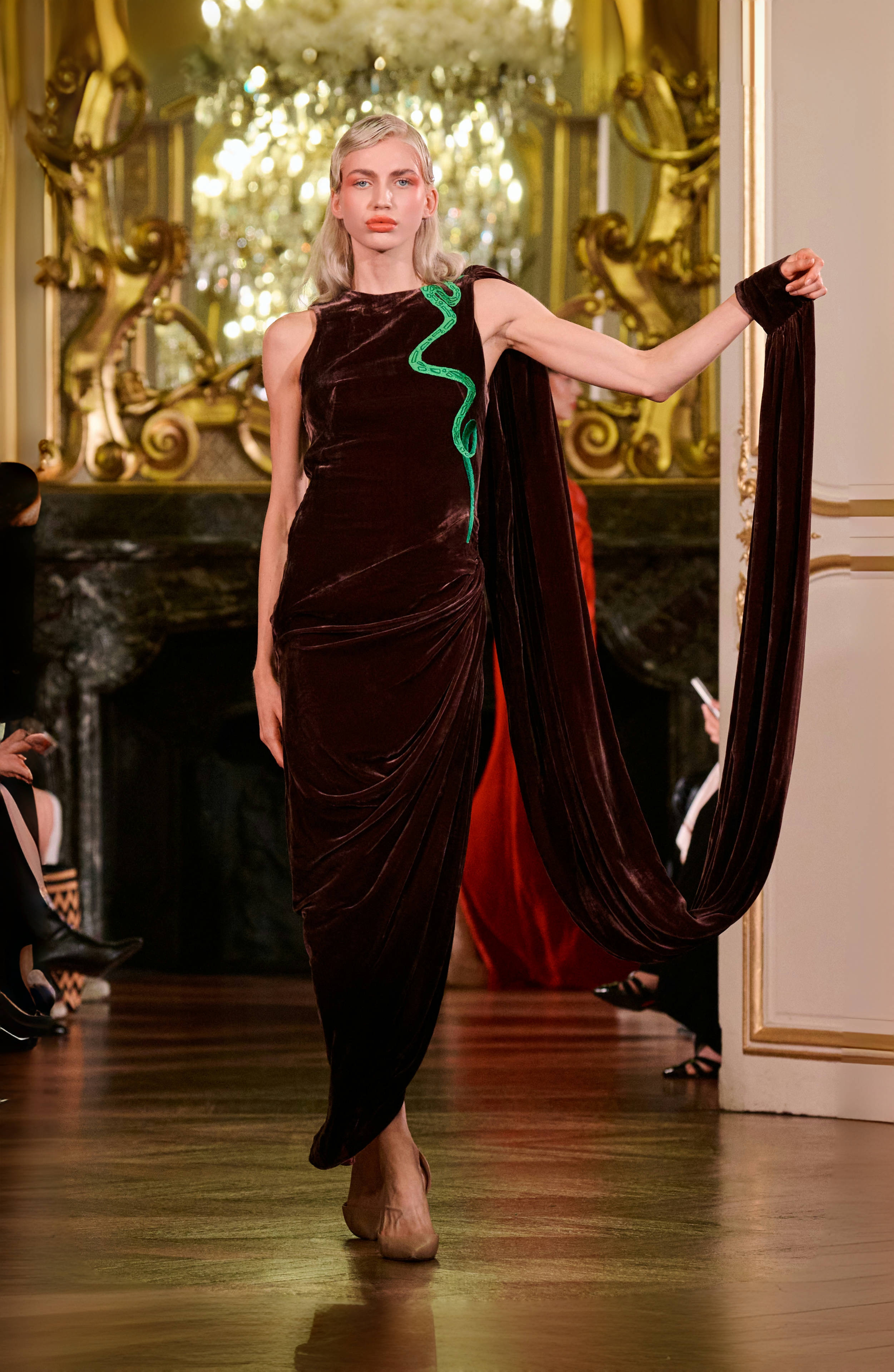 Bộ sưu tập “Stairway to Heaven – Nấc thang lên Thiên đường” của Hà Linh Thư