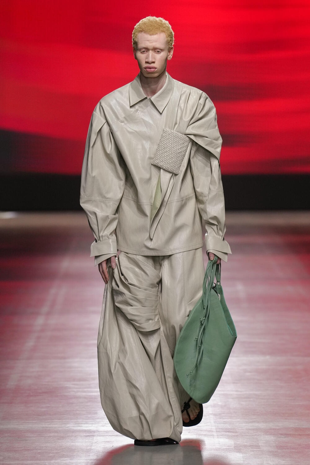 {"data":{"pictureId":"9C3CF927-6AAF-44B7-B041-2374C89BB7FE","playId":"","enter_from":"enter_launch","stickerId":"","product":"retouch","appversion":"7.2.0","filterId":"","os":"ios","activityName":"","imageEffectId":"","infoStickerId":""},"tiktok_developers_3p_anchor_params":"{"template_id":"","client_key":"awgvo7gzpeas2ho6","capability_extra_v2":{},"capability_key":["portrait"],"filter_id":[]}","source_type":"hypic"}