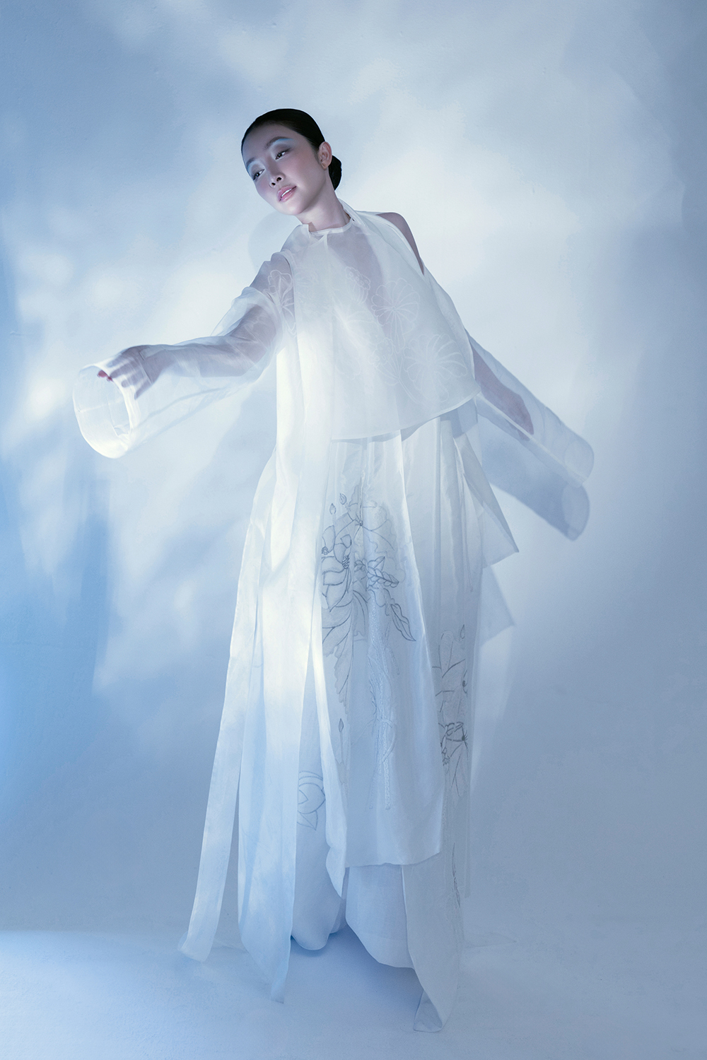 Vũ Việt Hà và cảm hứng sử thi tạo nên “Khởi nguồn thuần khiết”