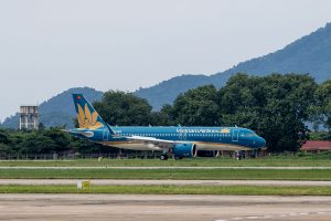 Vietnam Airlines điều chỉnh kế hoạch khai thác do ảnh hưởng của bão số 13 (lần 1)
