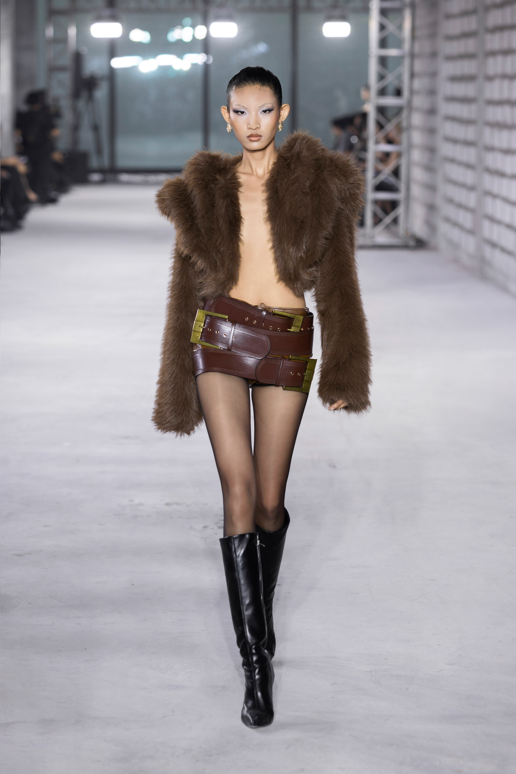 NTK Đỗ Long trình làng bộ sưu tập “Emerge” lấy cảm hứng từ sự tái sinh