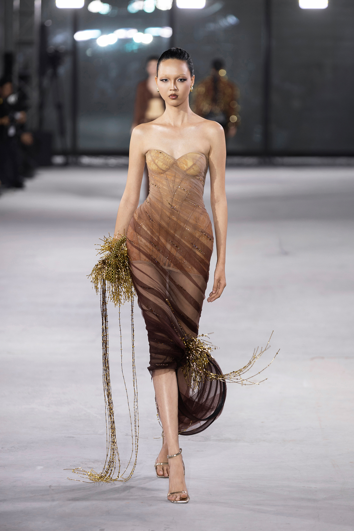 NTK Đỗ Long trình làng bộ sưu tập “Emerge” lấy cảm hứng từ sự tái sinh