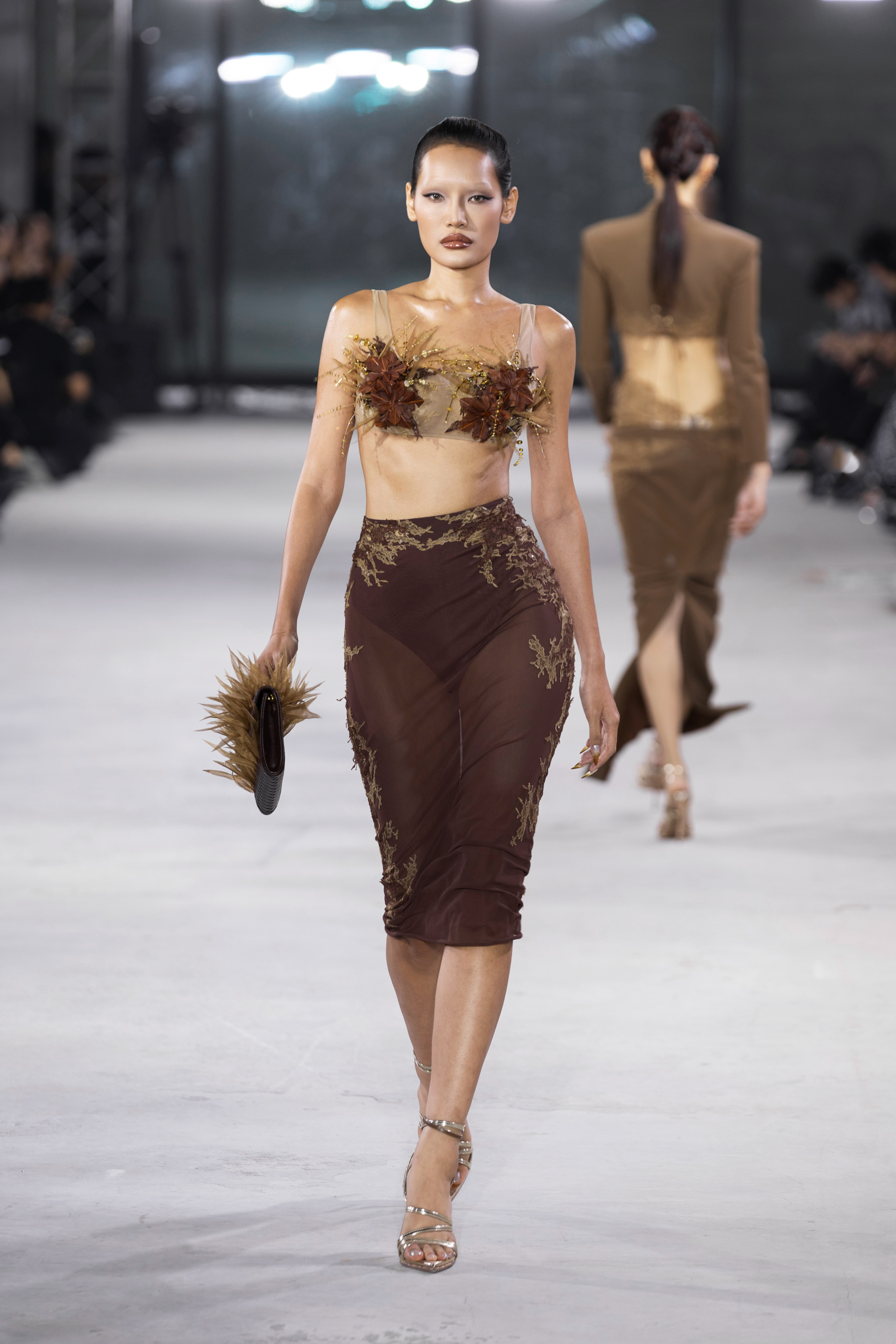 NTK Đỗ Long trình làng bộ sưu tập “Emerge” lấy cảm hứng từ sự tái sinh