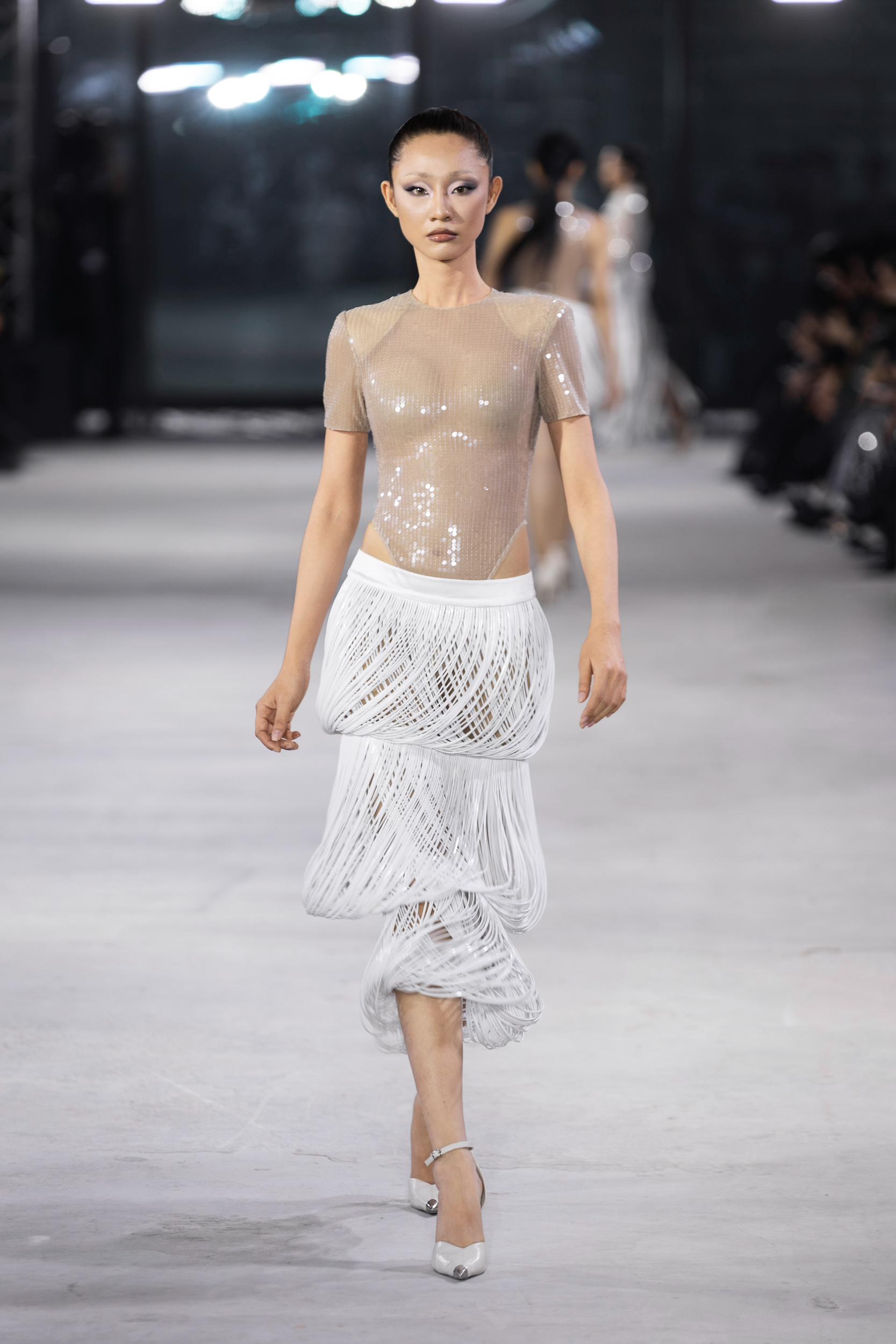 NTK Đỗ Long trình làng bộ sưu tập “Emerge” lấy cảm hứng từ sự tái sinh