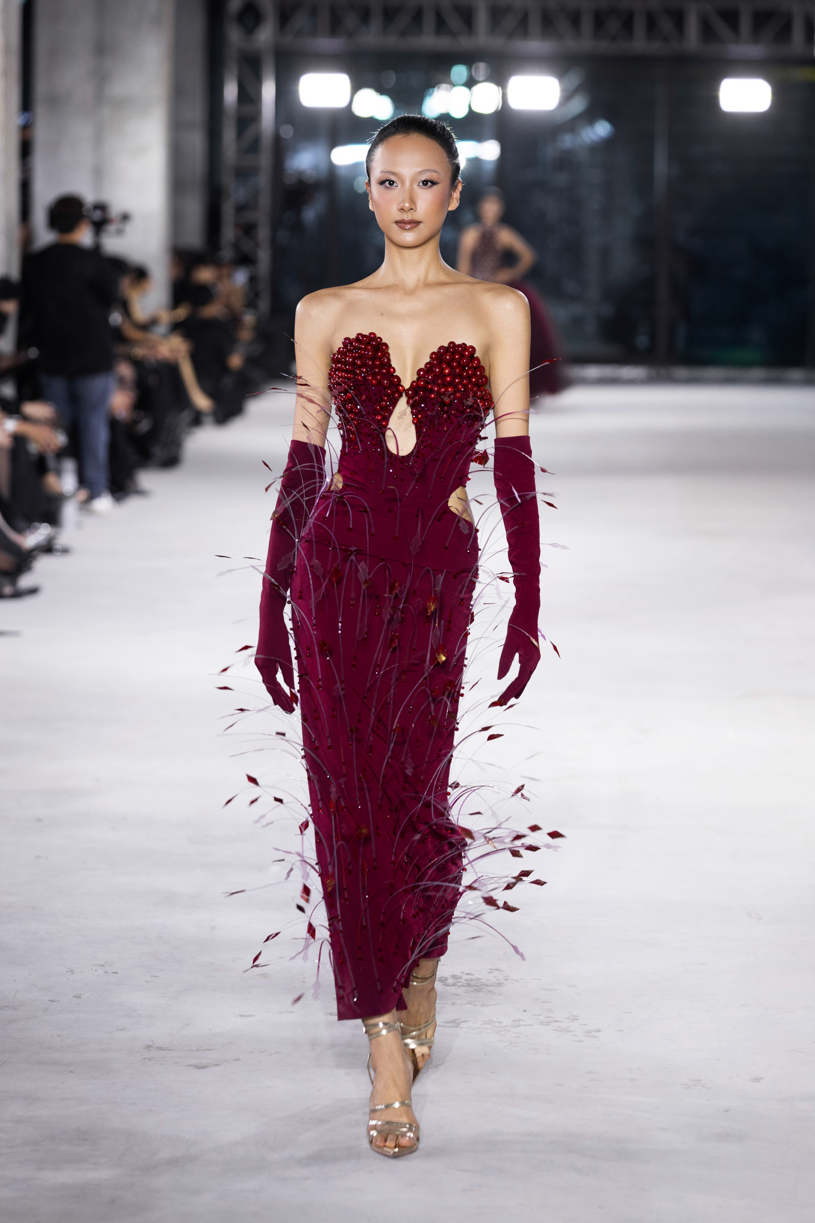 NTK Đỗ Long trình làng bộ sưu tập “Emerge” lấy cảm hứng từ sự tái sinh