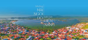 Những mái ngói đỏ bên bờ biển xanh